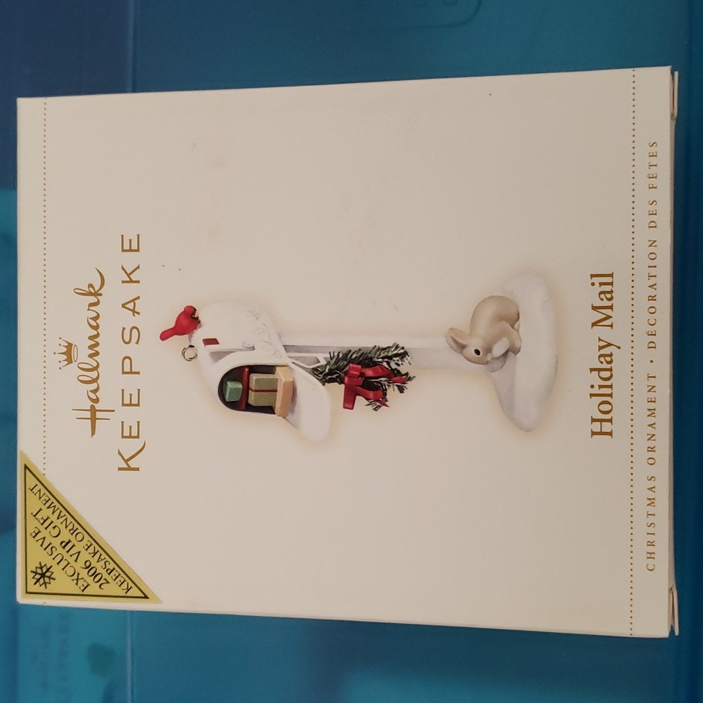 2006 Hallmark Holiday Mail Christmas ornament